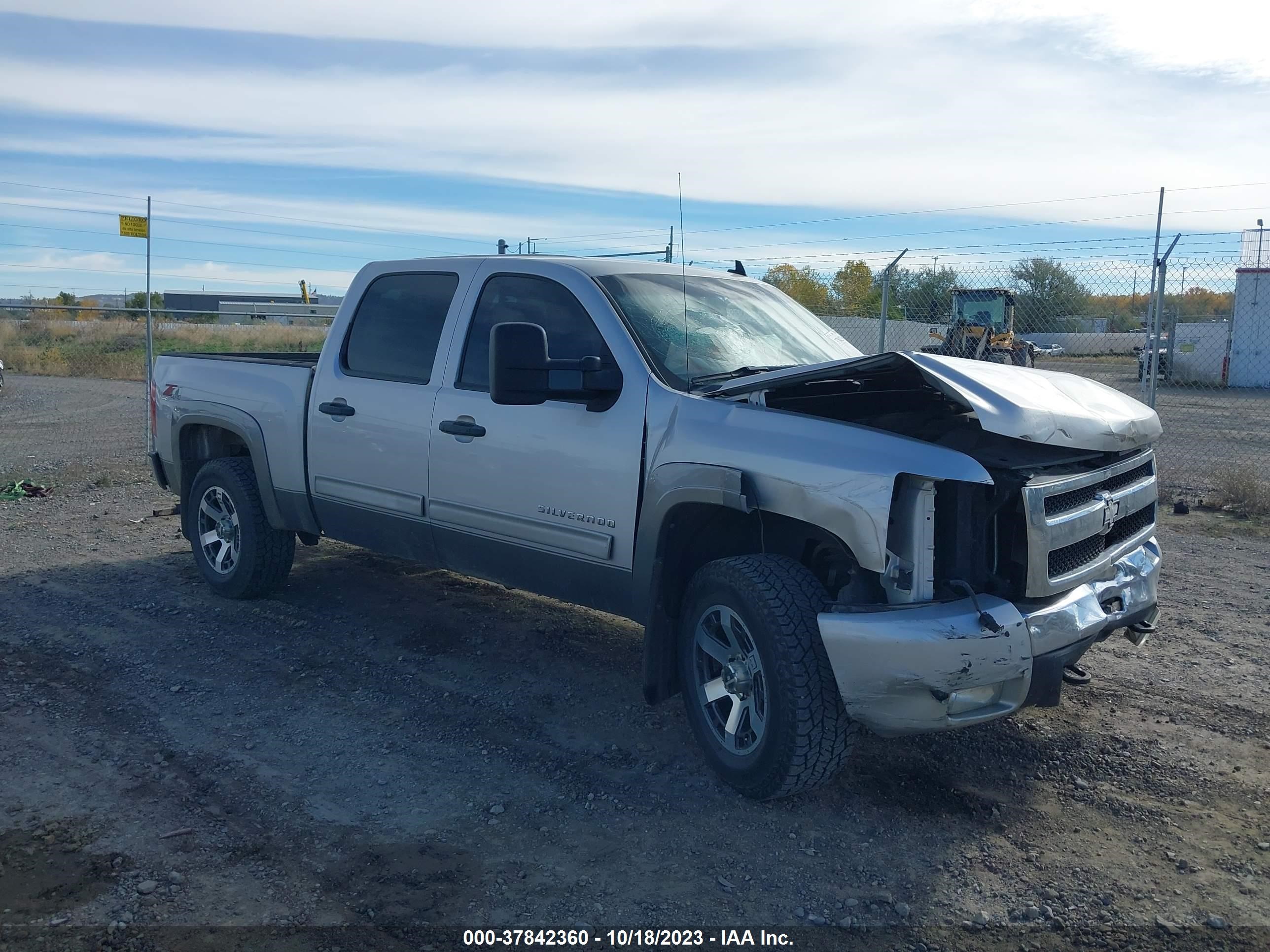 Photo 0 VIN: 3GCPKSE3XBG138604 - CHEVROLET SILVERADO 