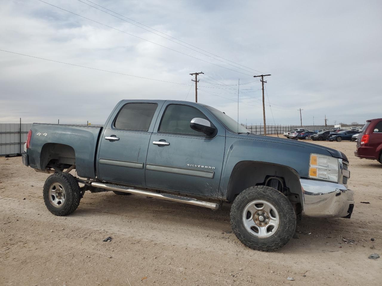 Photo 3 VIN: 3GCPKSE70DG180558 - CHEVROLET SILVERADO 