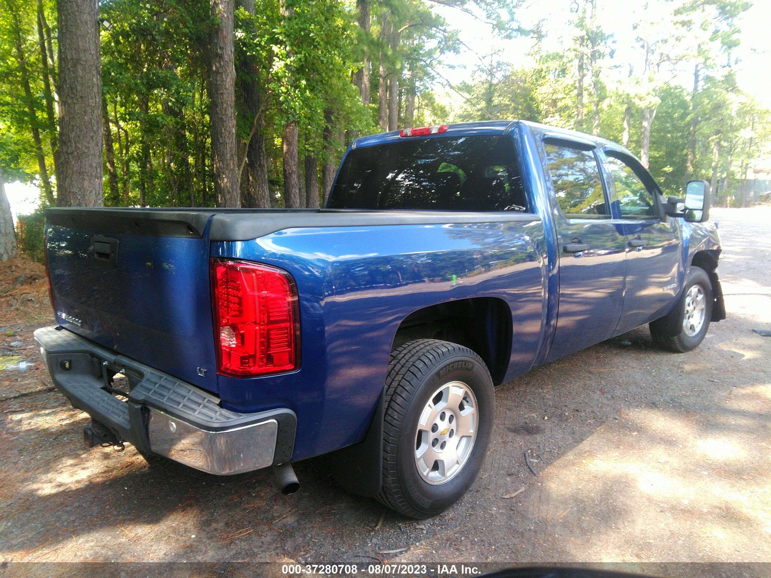 Photo 3 VIN: 3GCPKSE70DG250866 - CHEVROLET SILVERADO 