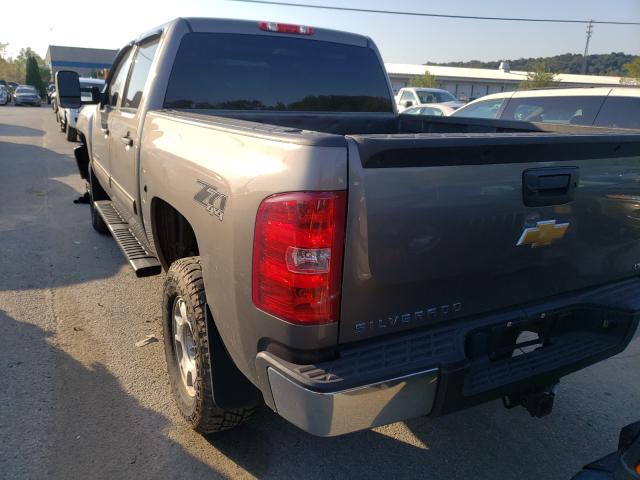 Photo 2 VIN: 3GCPKSE71DG252688 - CHEVROLET SILVERADO 