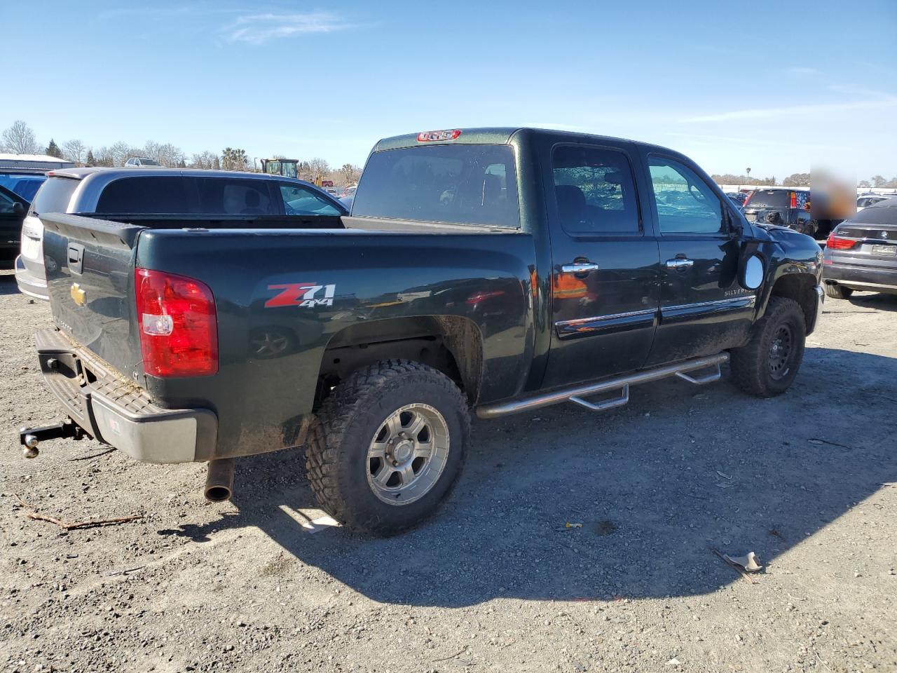 Photo 2 VIN: 3GCPKSE72DG219408 - CHEVROLET SILVERADO 