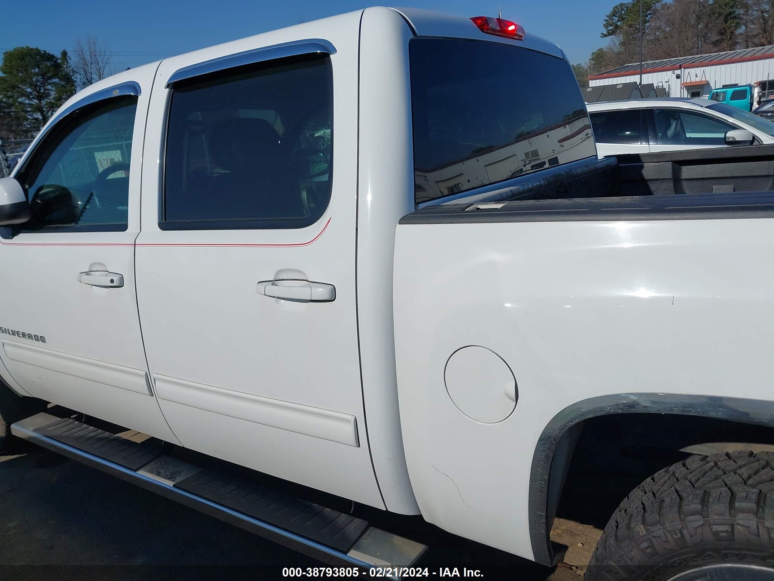 Photo 13 VIN: 3GCPKSE73CG225457 - CHEVROLET SILVERADO 