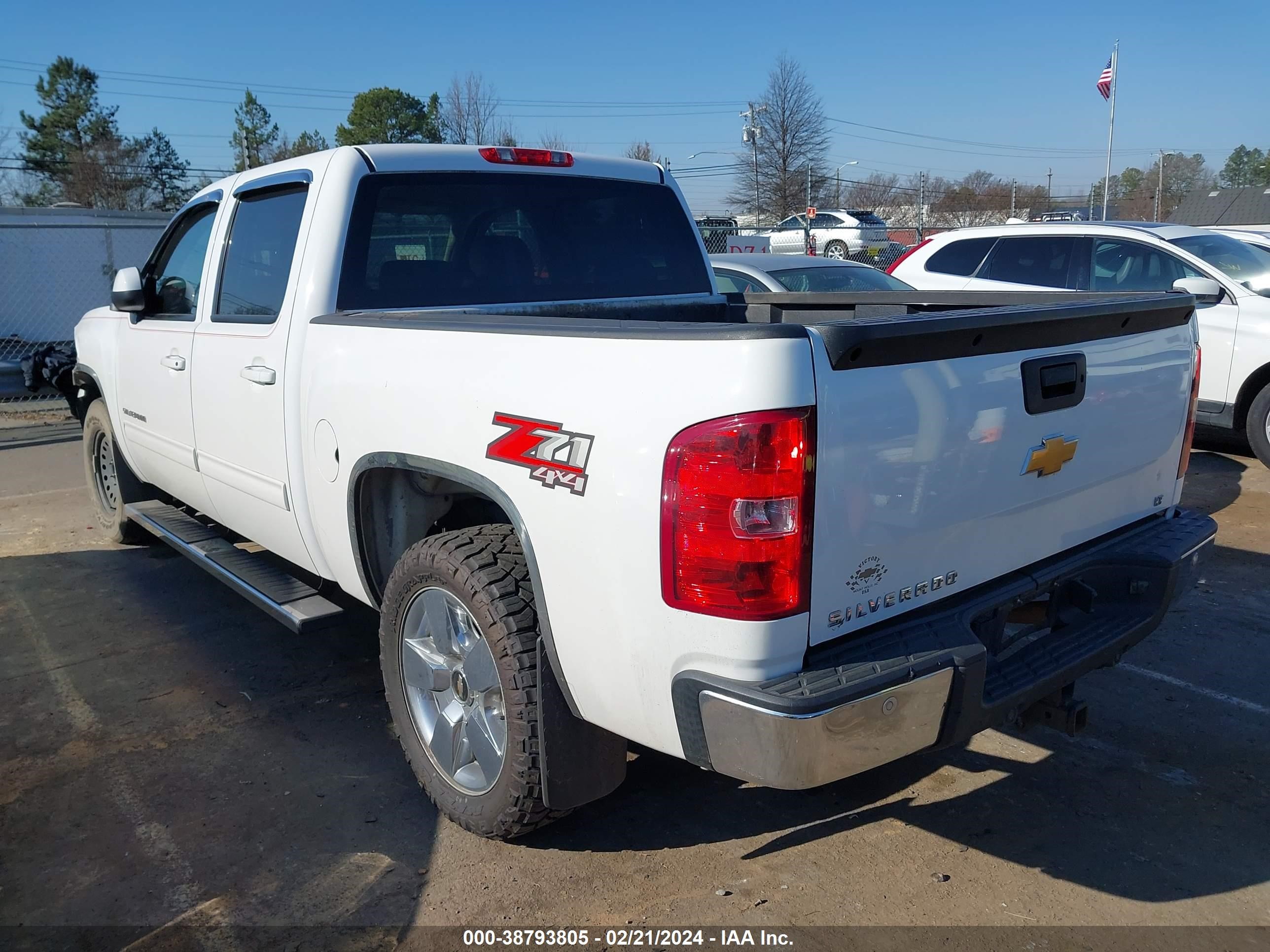 Photo 2 VIN: 3GCPKSE73CG225457 - CHEVROLET SILVERADO 