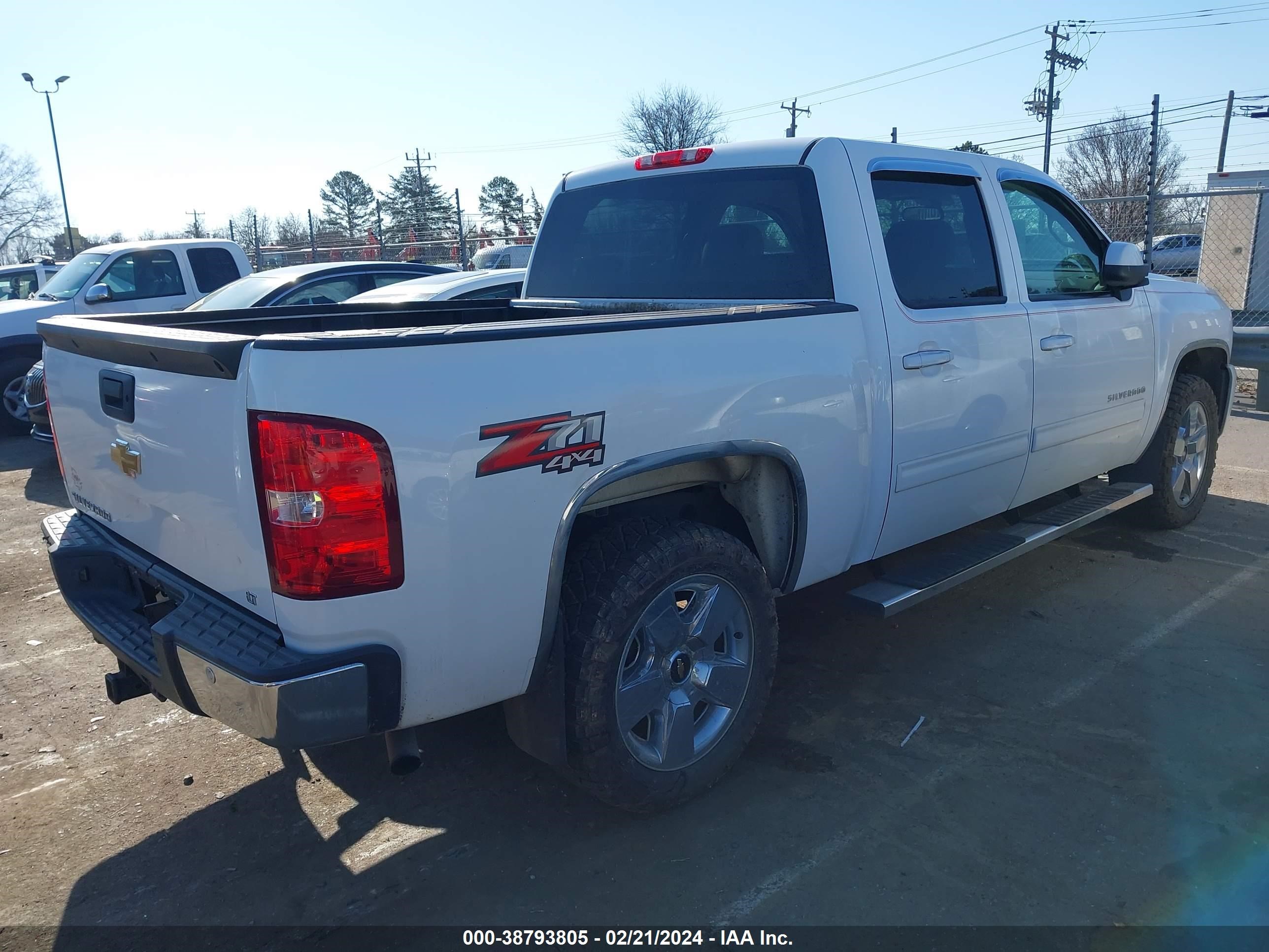 Photo 3 VIN: 3GCPKSE73CG225457 - CHEVROLET SILVERADO 