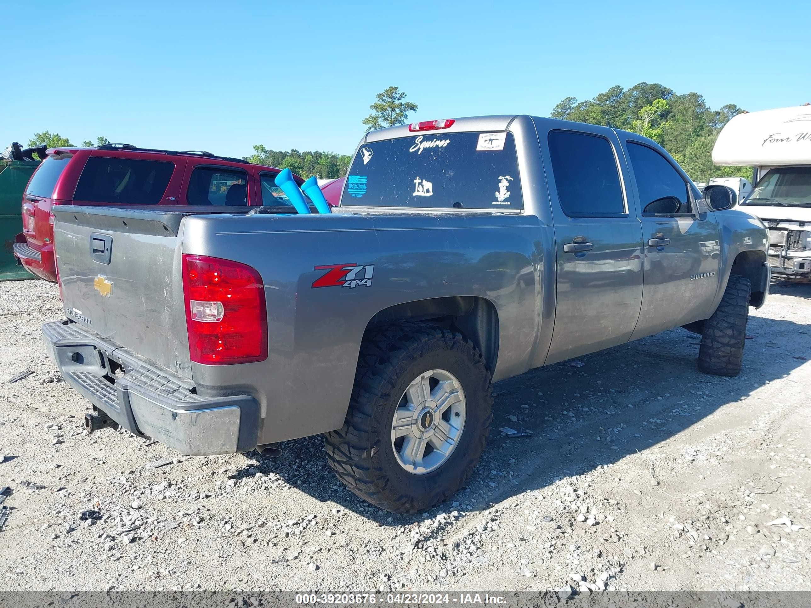 Photo 3 VIN: 3GCPKSE74CG265188 - CHEVROLET SILVERADO 