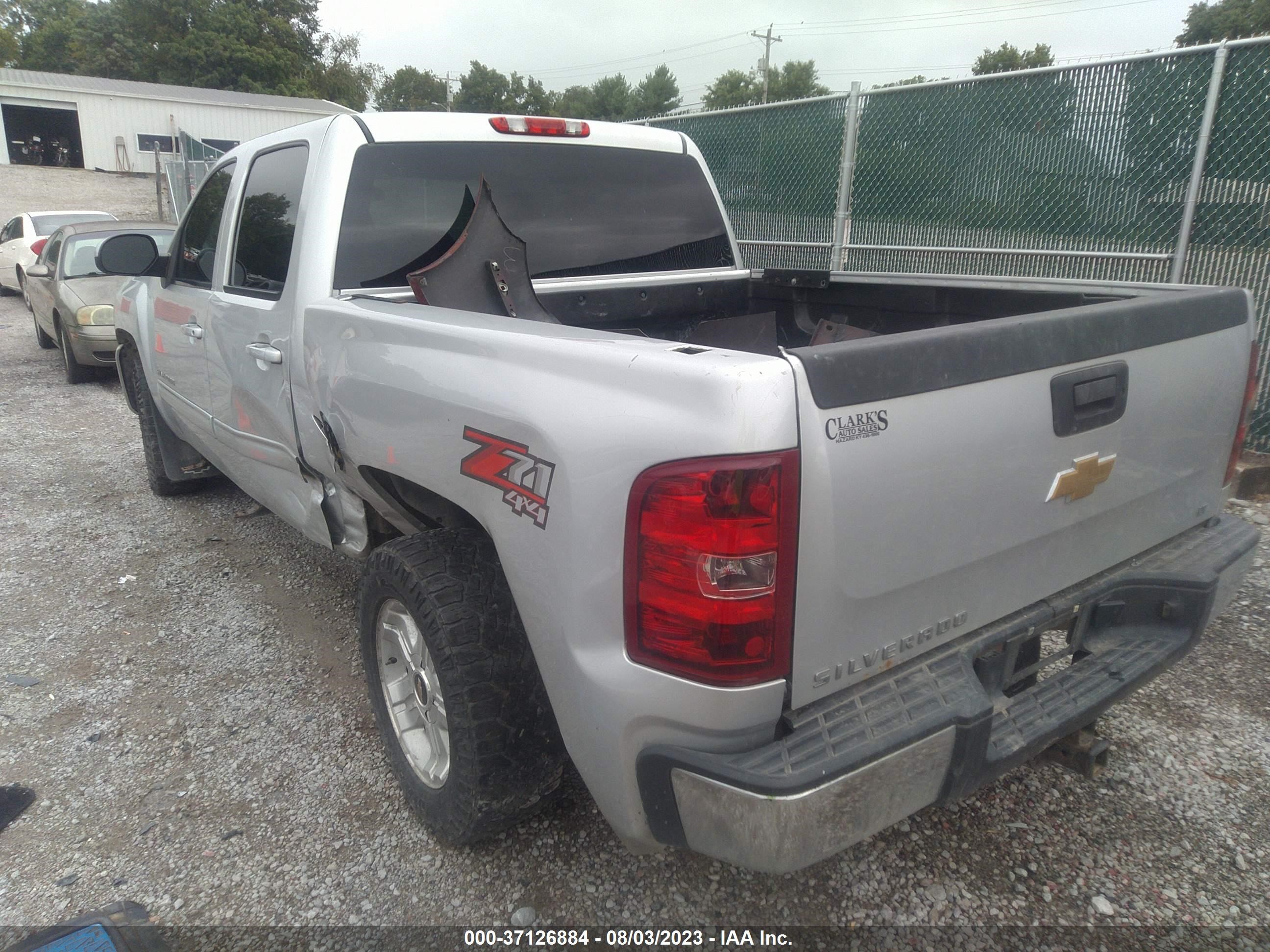 Photo 2 VIN: 3GCPKSE75DG161181 - CHEVROLET SILVERADO 