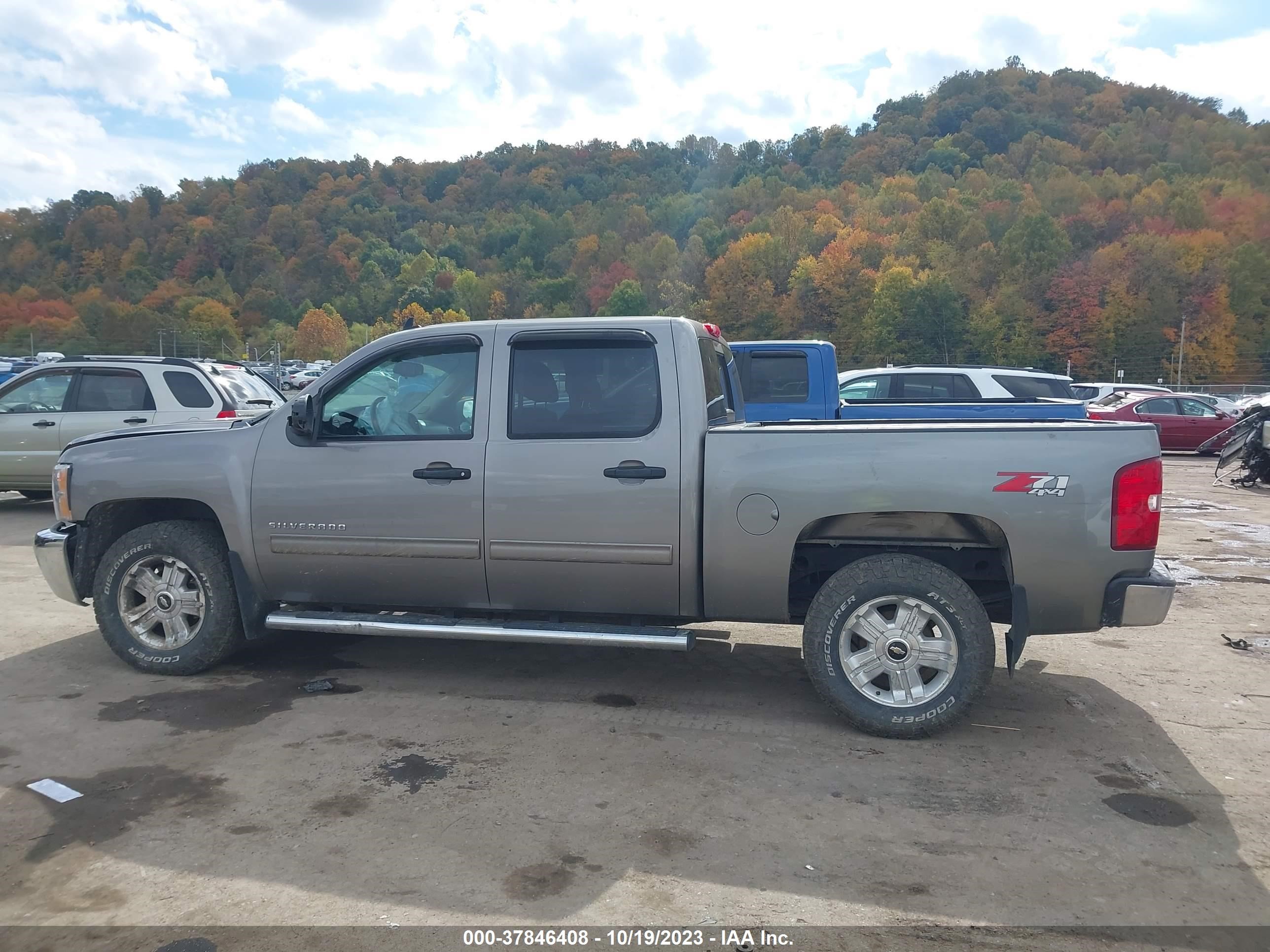 Photo 13 VIN: 3GCPKSE75DG272975 - CHEVROLET SILVERADO 