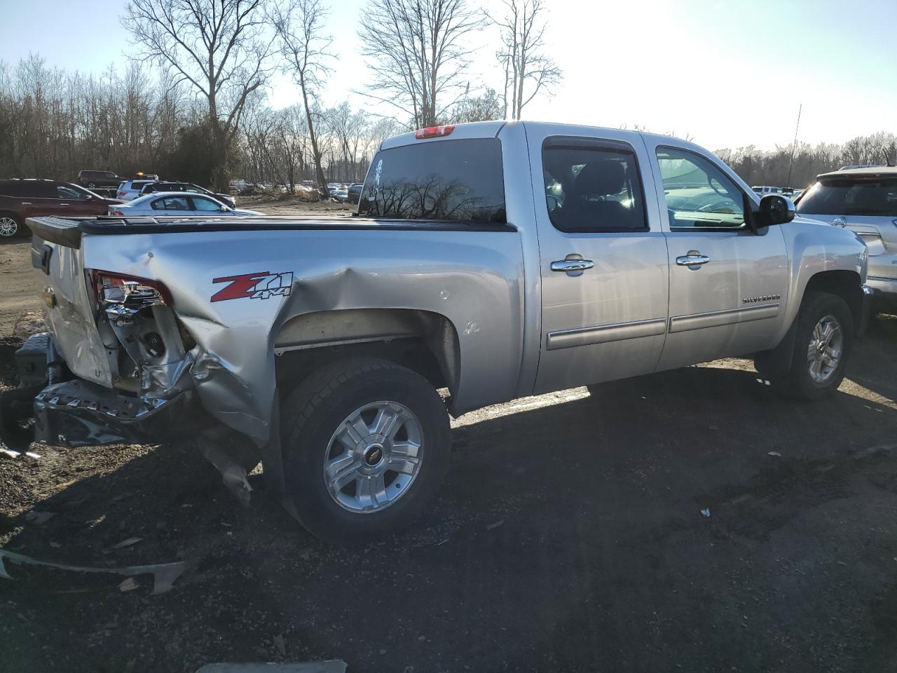 Photo 2 VIN: 3GCPKSE75DG353345 - CHEVROLET SILVERADO 