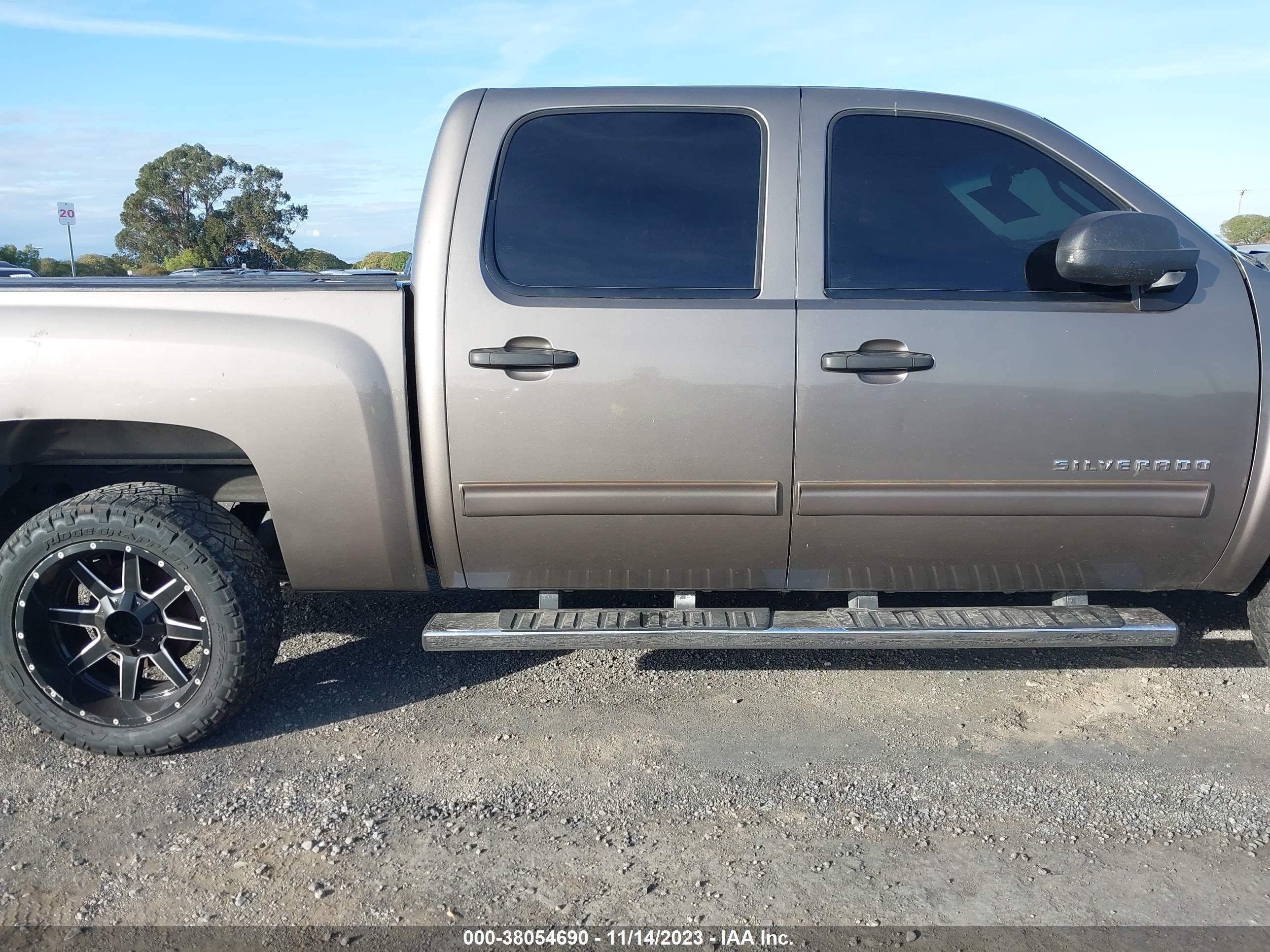 Photo 13 VIN: 3GCPKSE78CG211246 - CHEVROLET SILVERADO 