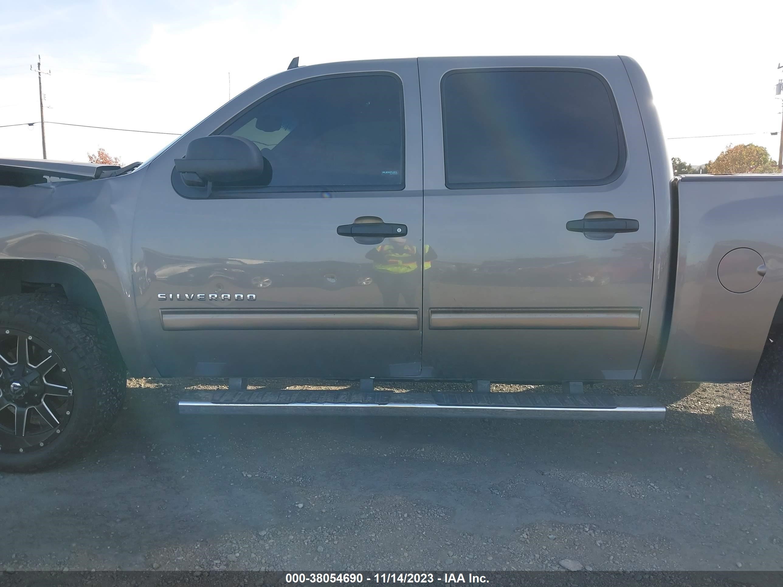 Photo 14 VIN: 3GCPKSE78CG211246 - CHEVROLET SILVERADO 