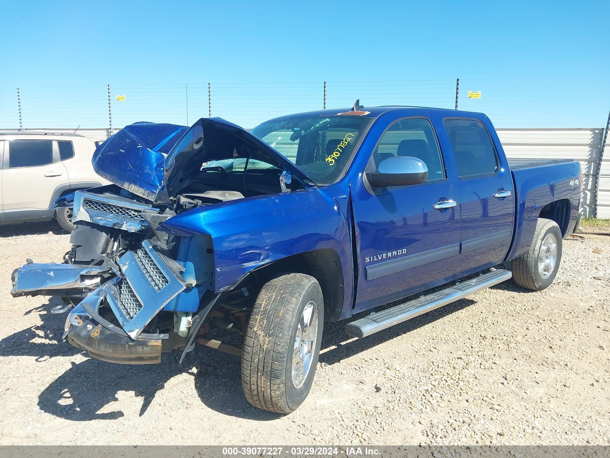 Photo 1 VIN: 3GCPKSE7XDG133375 - CHEVROLET SILVERADO 