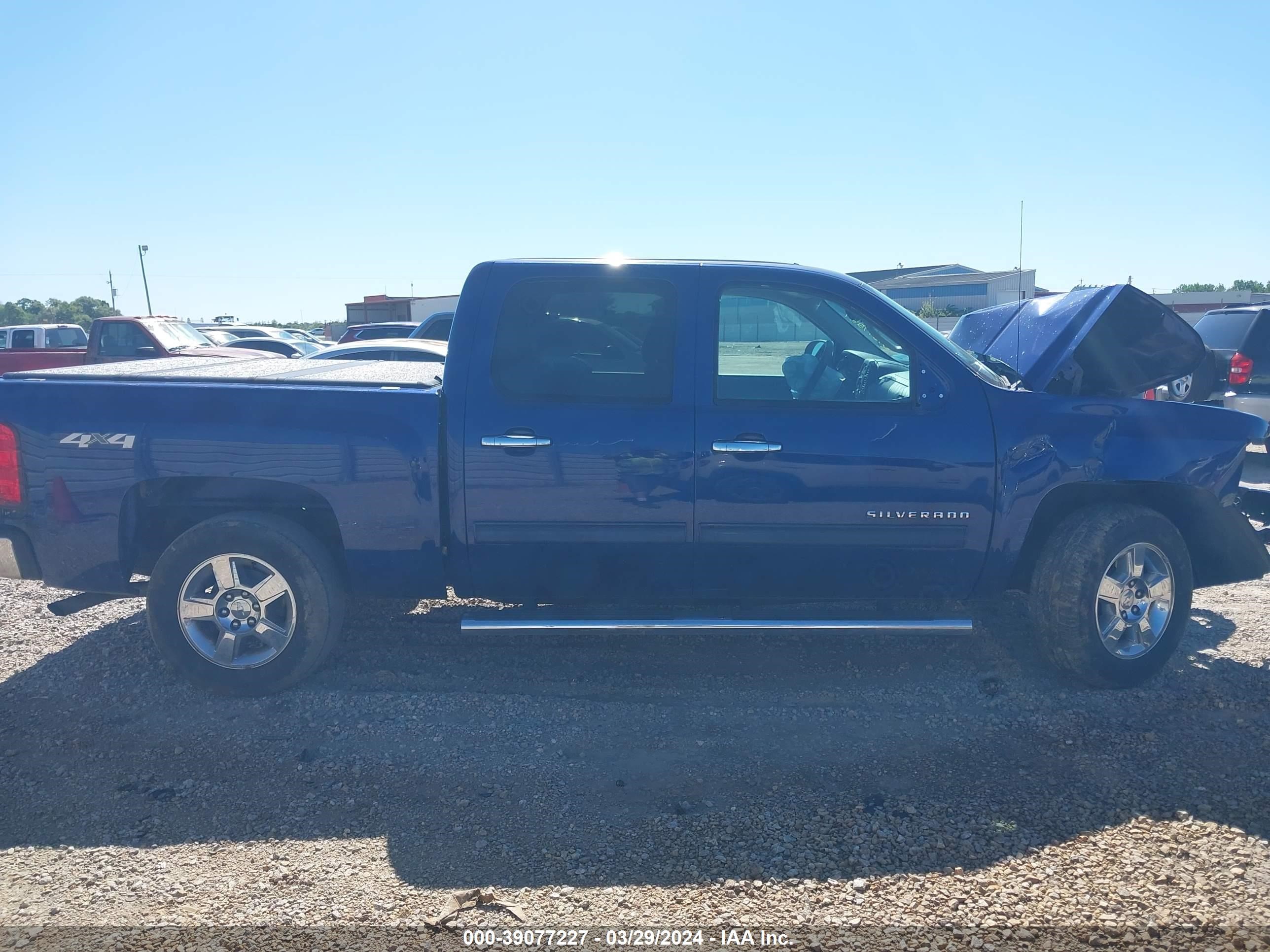 Photo 12 VIN: 3GCPKSE7XDG133375 - CHEVROLET SILVERADO 