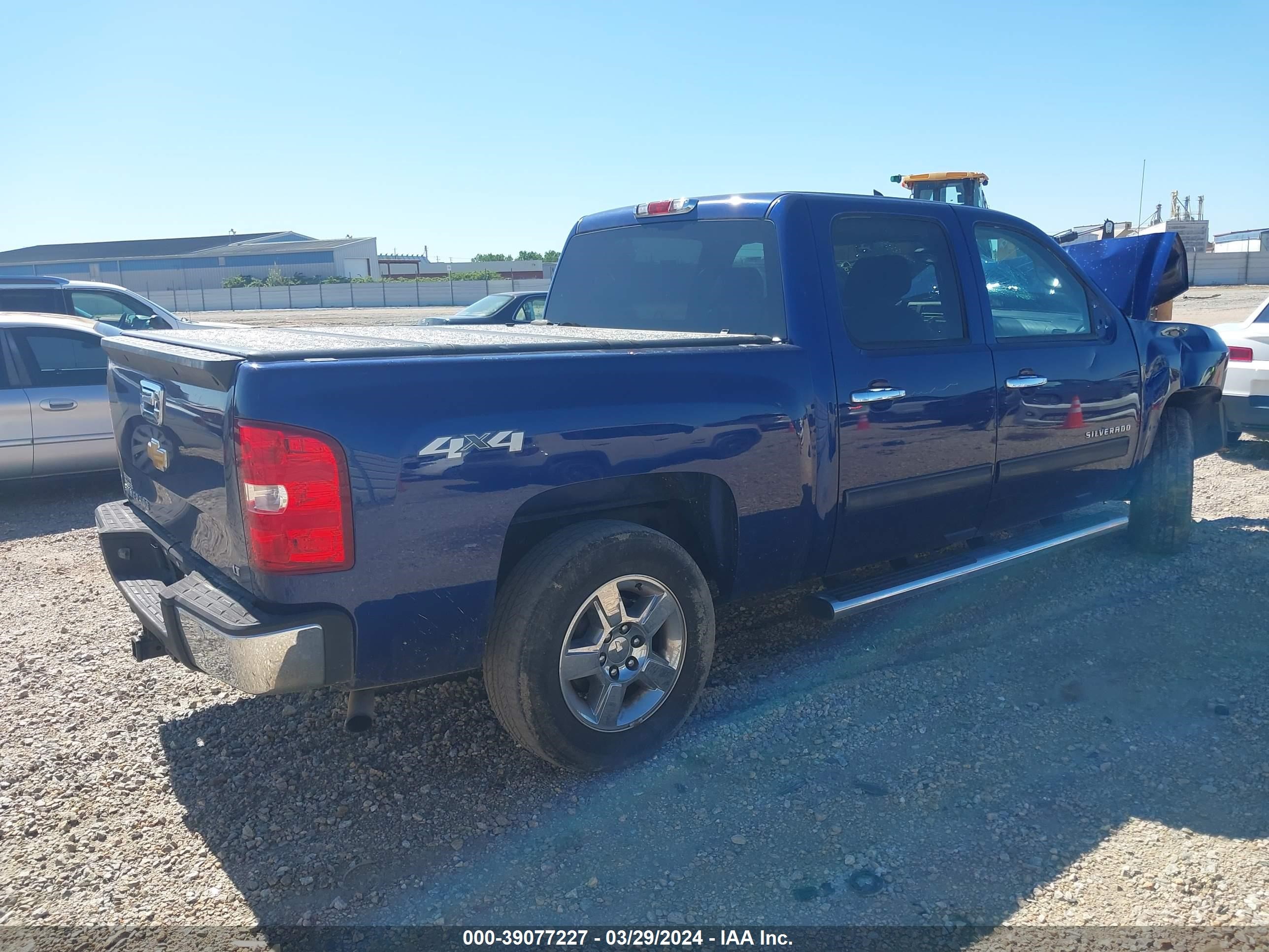 Photo 3 VIN: 3GCPKSE7XDG133375 - CHEVROLET SILVERADO 