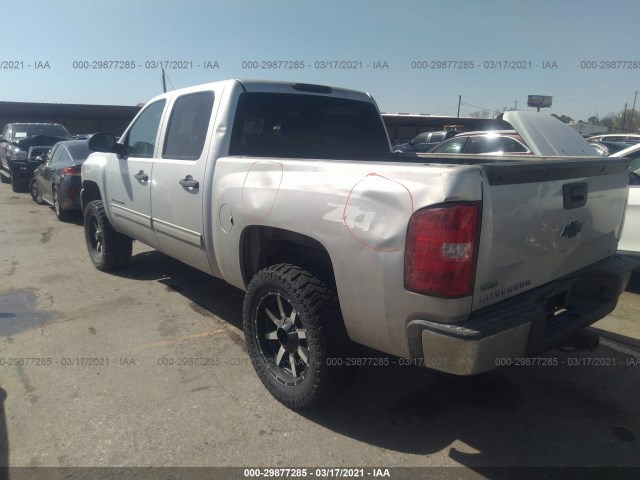 Photo 2 VIN: 3GCPKSEA1BG130728 - CHEVROLET SILVERADO 1500 