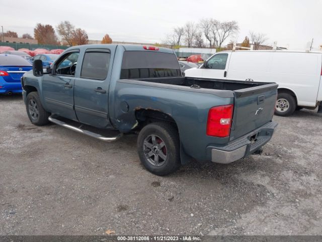 Photo 2 VIN: 3GCPKSEA3BG105622 - CHEVROLET SILVERADO 