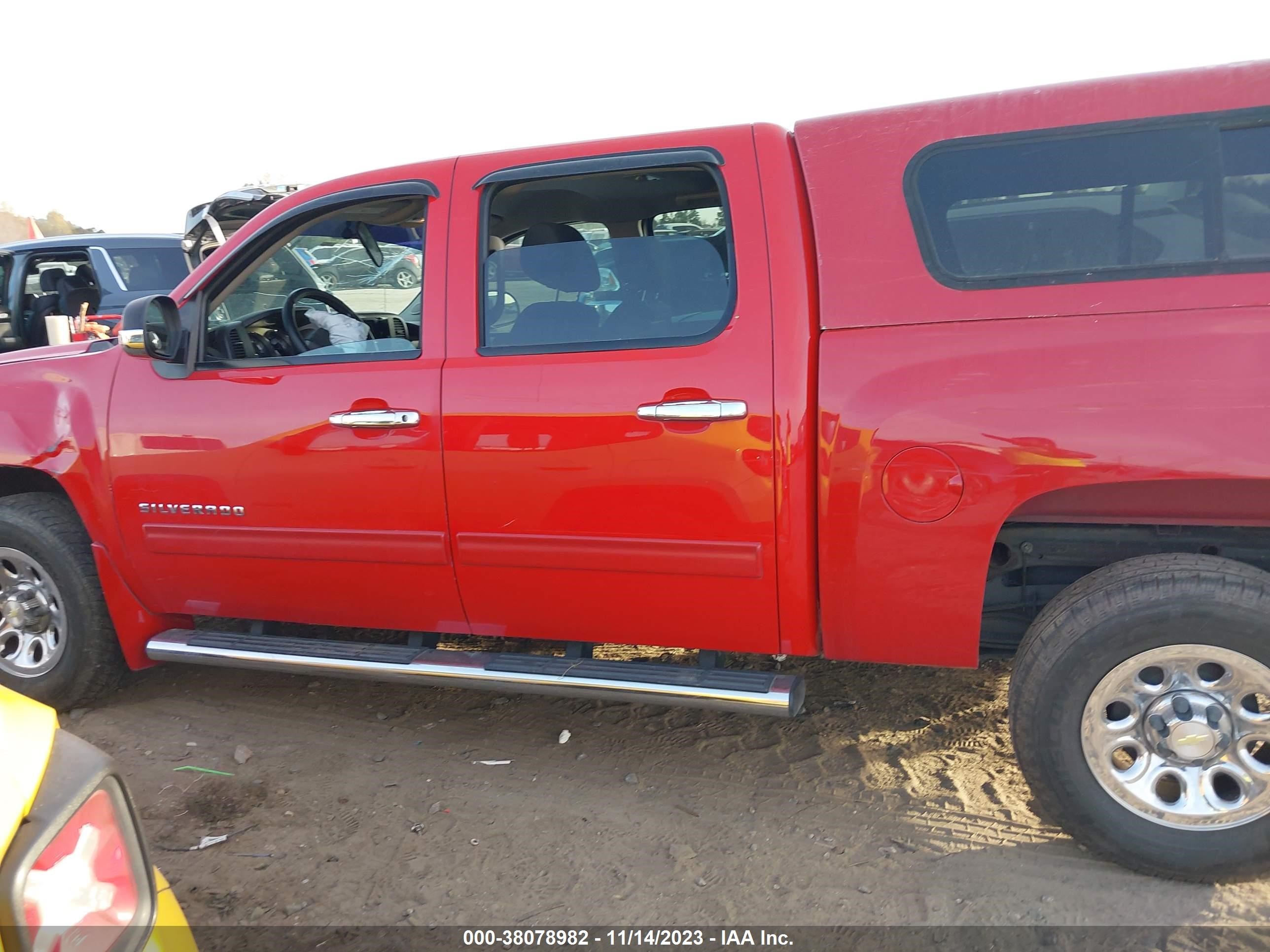 Photo 13 VIN: 3GCPKSEA8CG113779 - CHEVROLET SILVERADO 