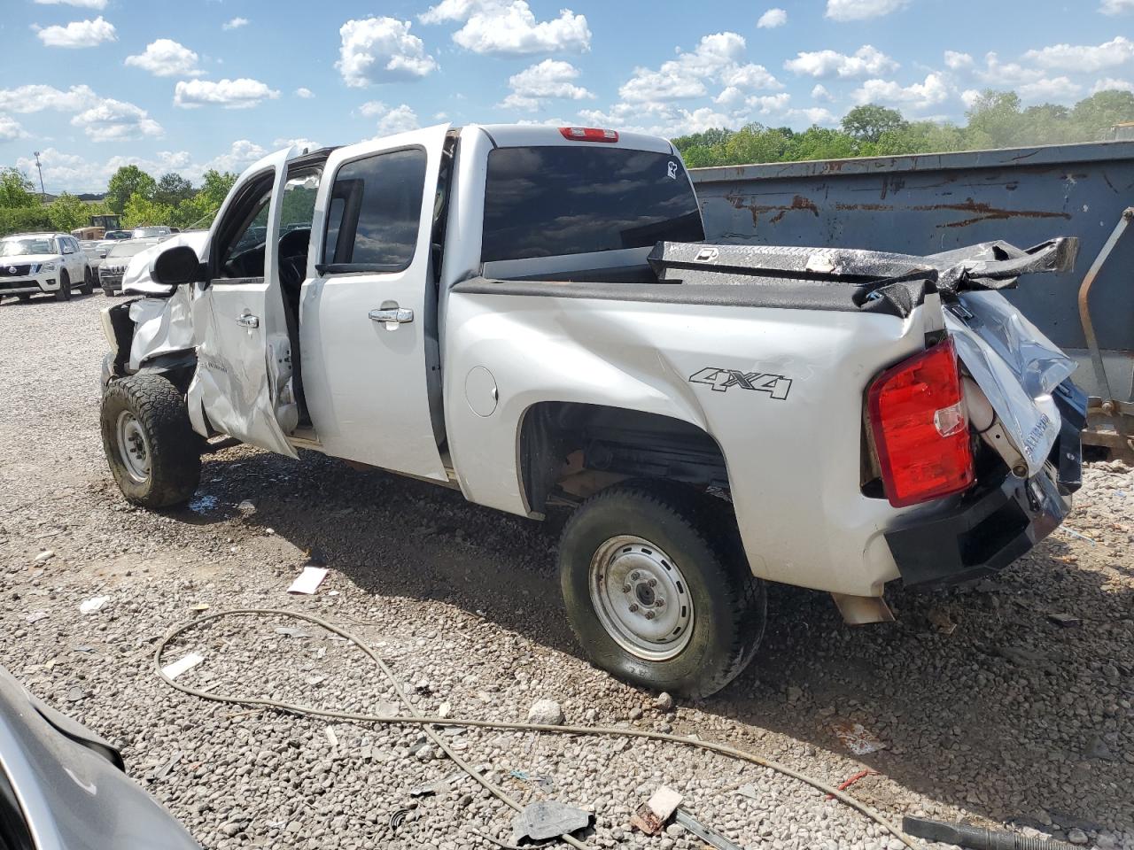 Photo 1 VIN: 3GCPKSEA8DG139722 - CHEVROLET SILVERADO 