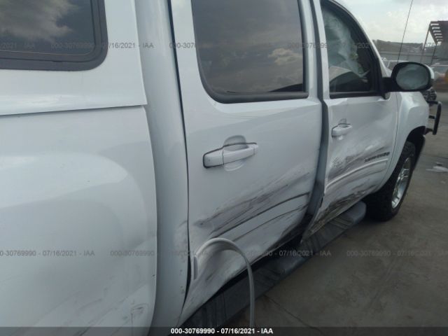 Photo 5 VIN: 3GCPKTE30BG133854 - CHEVROLET SILVERADO 1500 