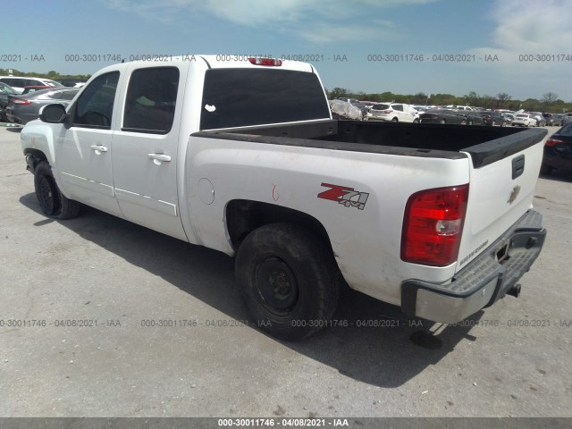 Photo 2 VIN: 3GCPKTE31BG315885 - CHEVROLET SILVERADO 1500 