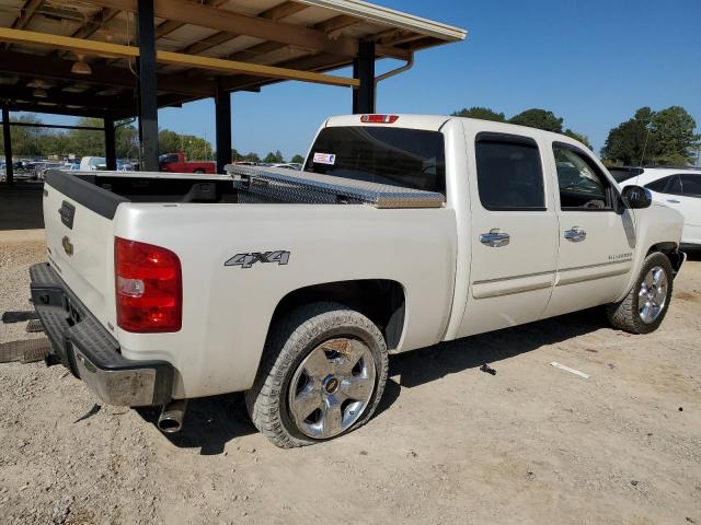 Photo 2 VIN: 3GCPKTE32BG158092 - CHEVROLET SILVERADO 