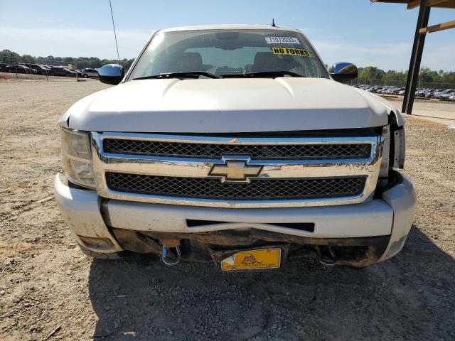 Photo 4 VIN: 3GCPKTE32BG158092 - CHEVROLET SILVERADO 