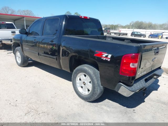 Photo 2 VIN: 3GCPKTE33BG323681 - CHEVROLET SILVERADO 1500 