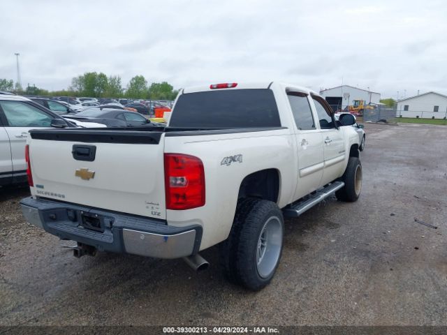 Photo 3 VIN: 3GCPKTE35BG149242 - CHEVROLET SILVERADO 