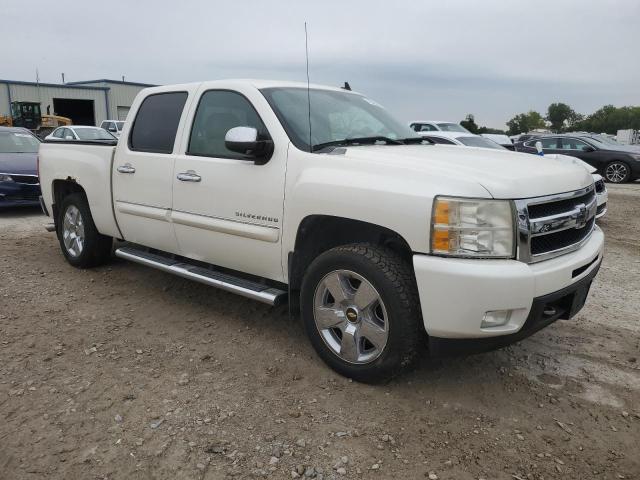 Photo 3 VIN: 3GCPKTE37BG229626 - CHEVROLET SILVERADO 