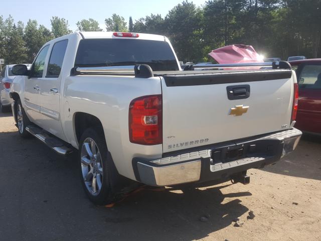 Photo 2 VIN: 3GCPKTE38BG350892 - CHEVROLET SILVERADO 