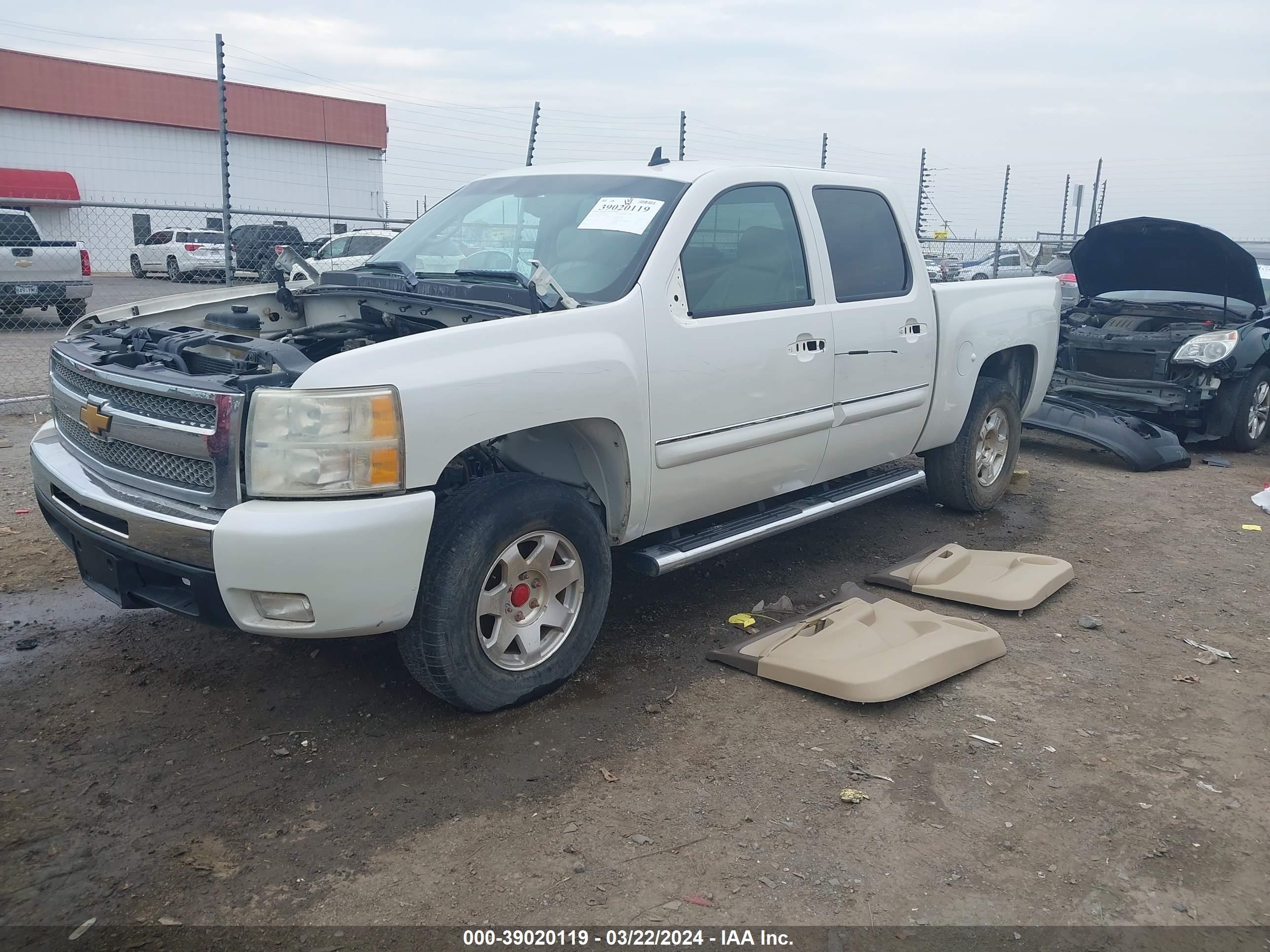 Photo 1 VIN: 3GCPKTE73DG344441 - CHEVROLET SILVERADO 