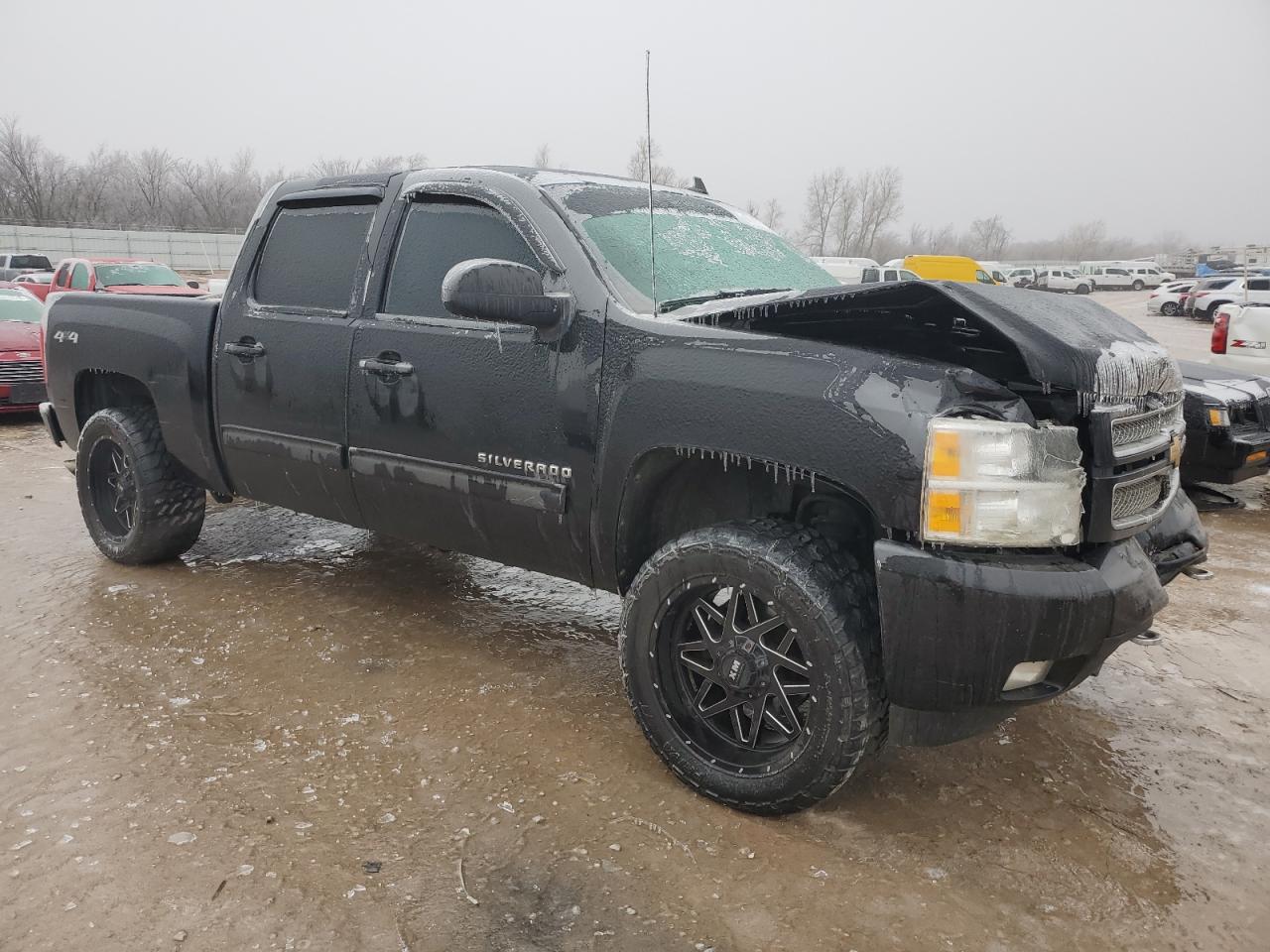 Photo 3 VIN: 3GCPKTE77CG121284 - CHEVROLET SILVERADO 