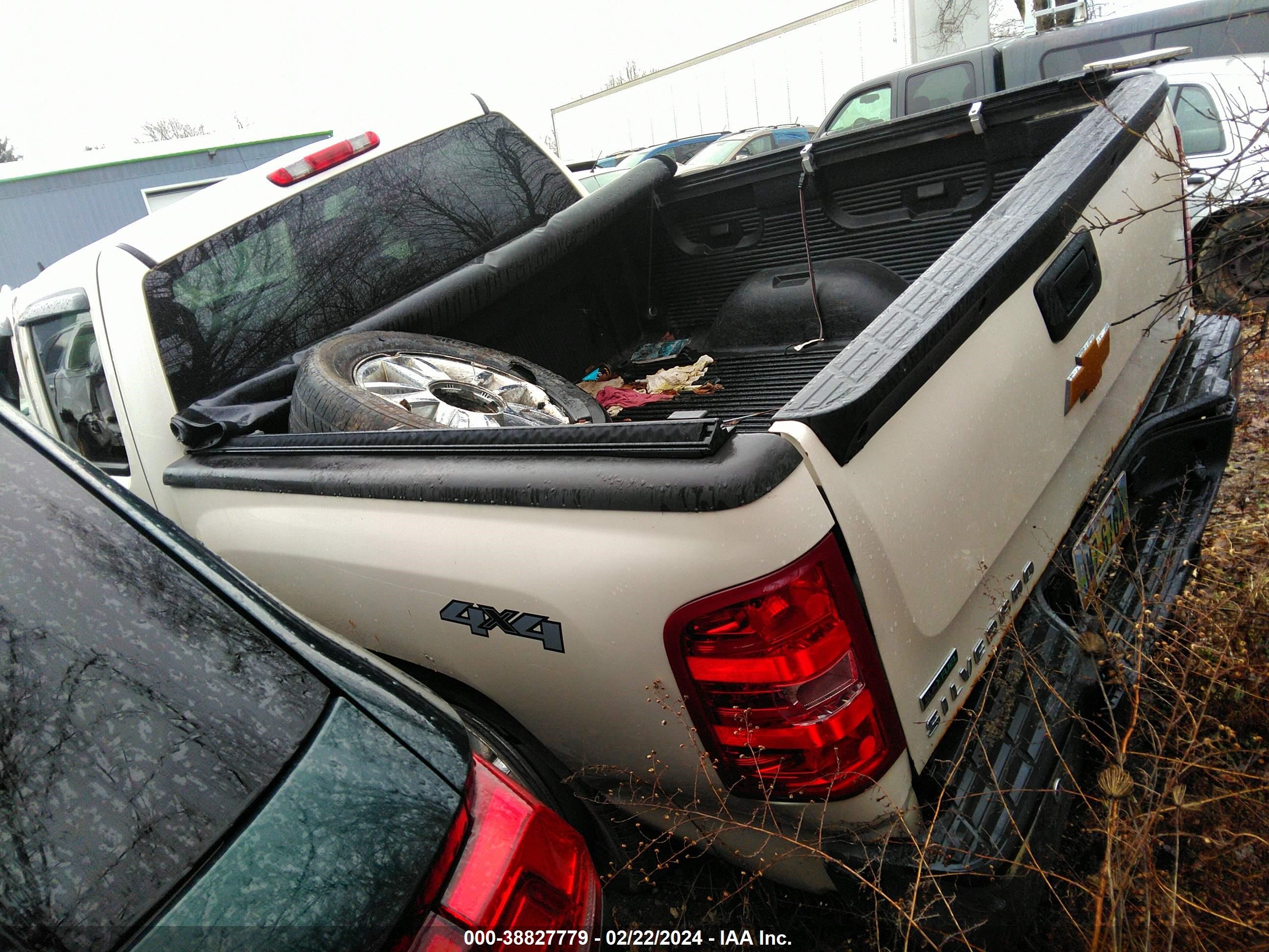 Photo 2 VIN: 3GCPKTE77CG130812 - CHEVROLET SILVERADO 