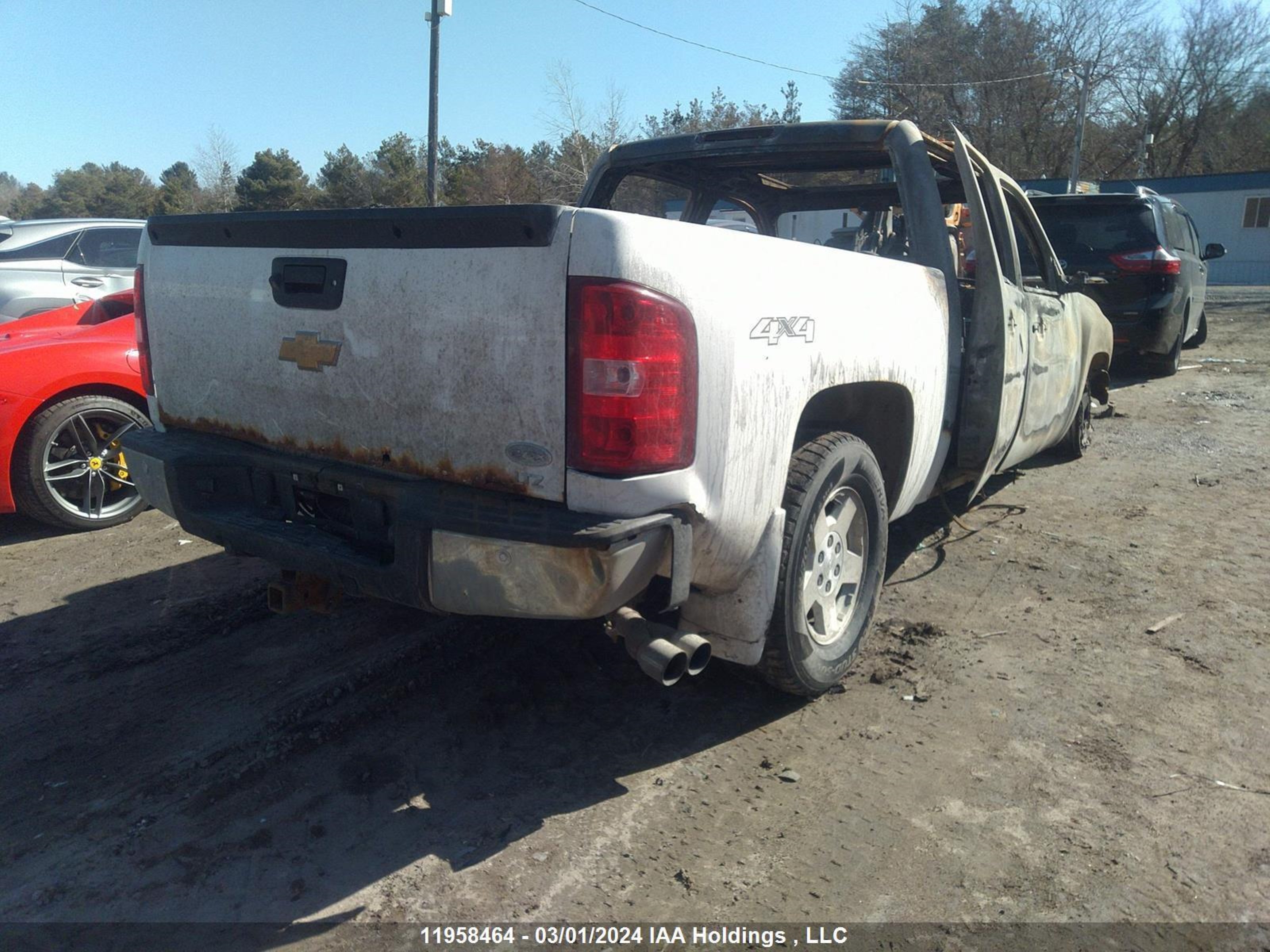 Photo 3 VIN: 3GCPKTE79CG261675 - CHEVROLET SILVERADO 