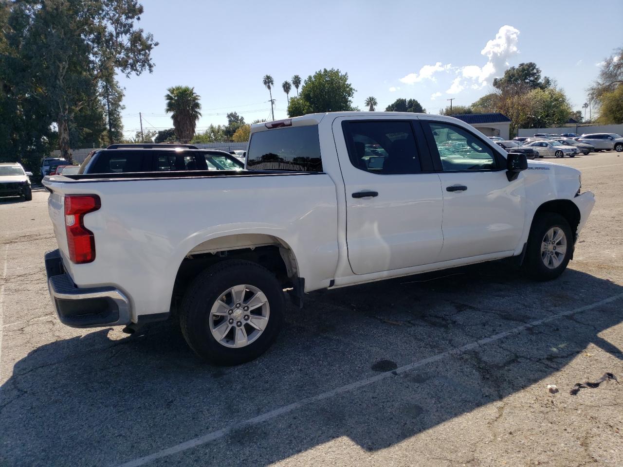 Photo 2 VIN: 3GCPWAEH6KG172761 - CHEVROLET SILVERADO 