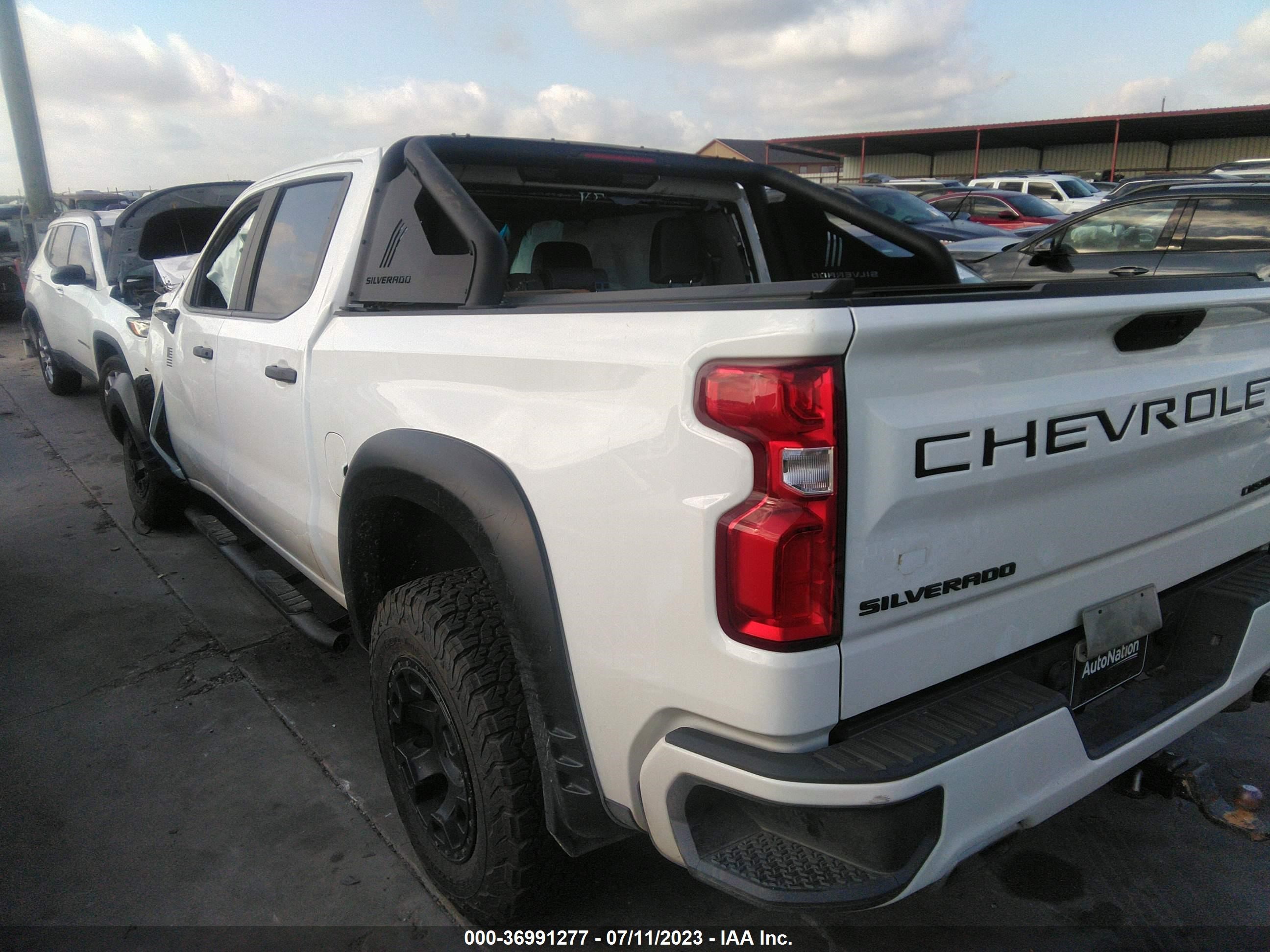 Photo 2 VIN: 3GCPWBEF8LG260670 - CHEVROLET SILVERADO 