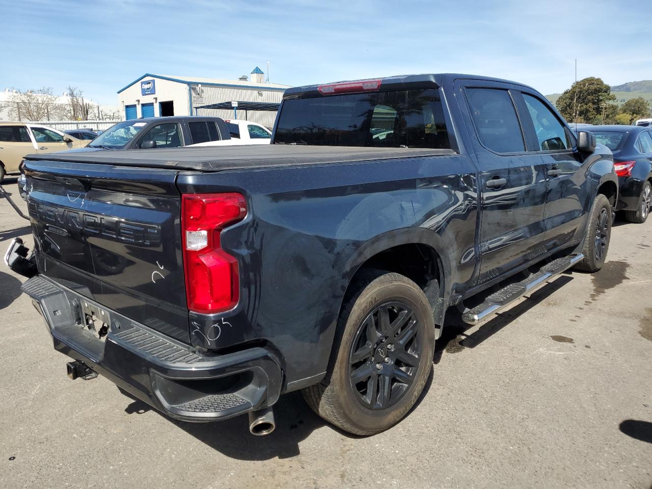 Photo 2 VIN: 3GCPWBEHXLG235058 - CHEVROLET SILVERADO 