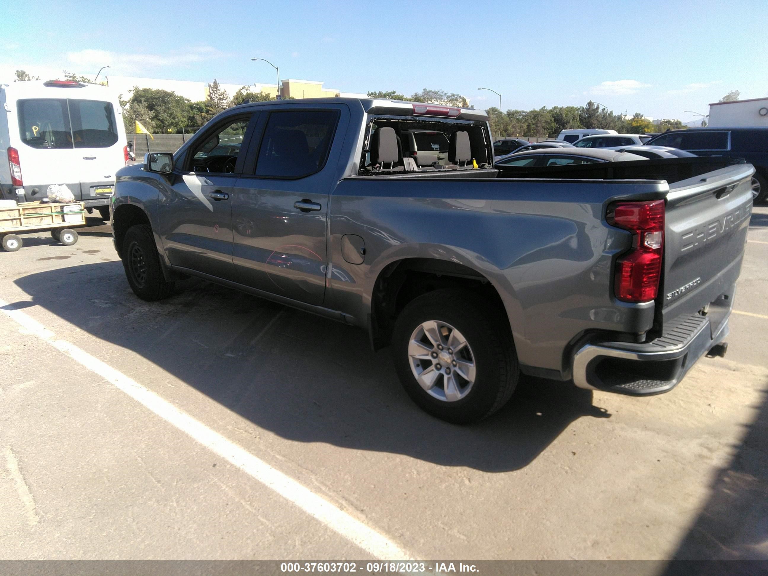 Photo 2 VIN: 3GCPWCED8MG112542 - CHEVROLET SILVERADO 