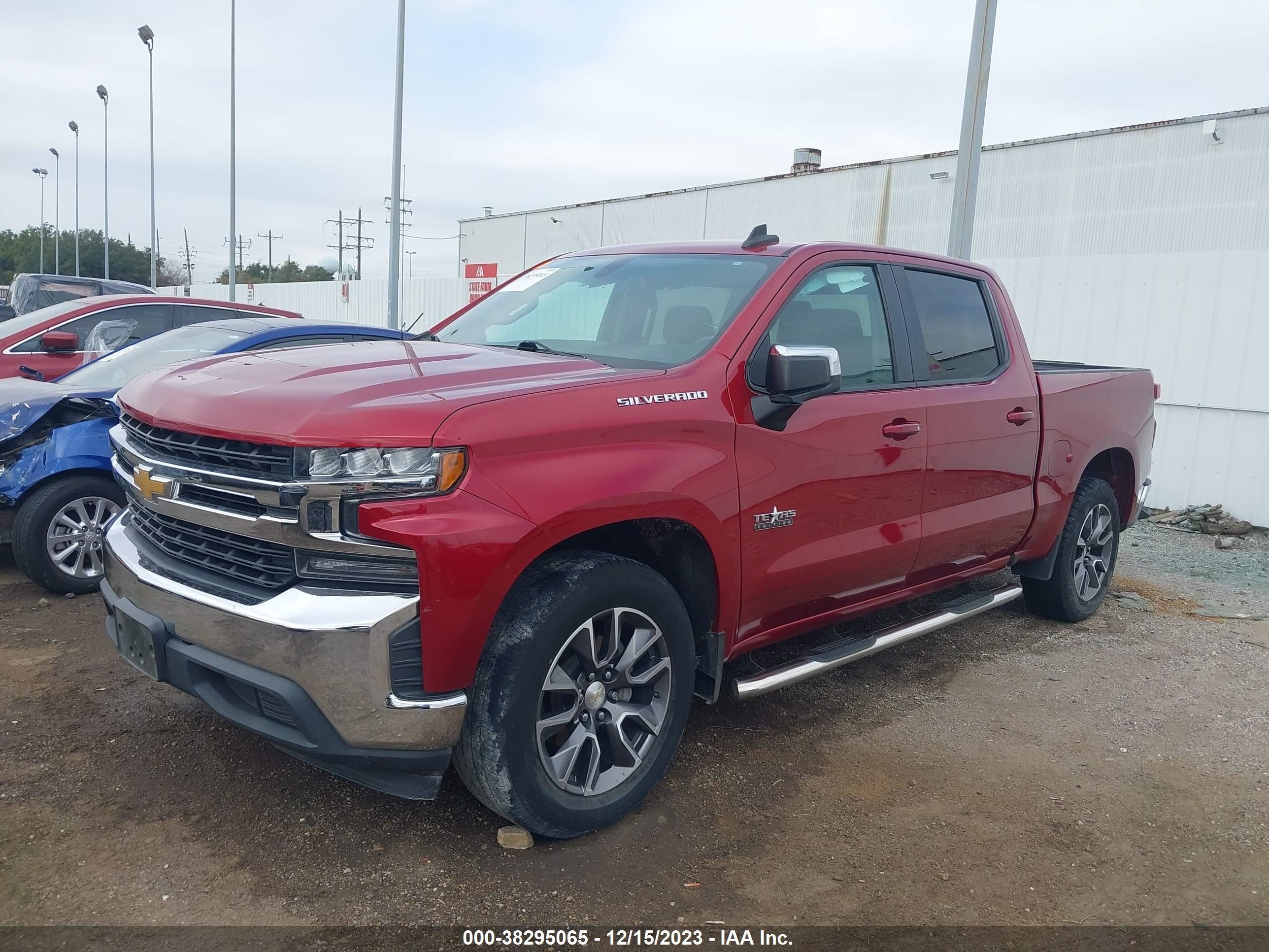 Photo 1 VIN: 3GCPWCEDXKG116329 - CHEVROLET SILVERADO 