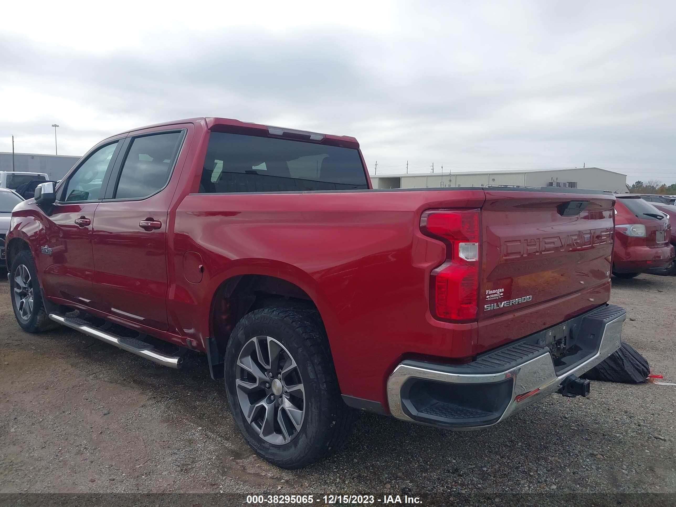 Photo 2 VIN: 3GCPWCEDXKG116329 - CHEVROLET SILVERADO 