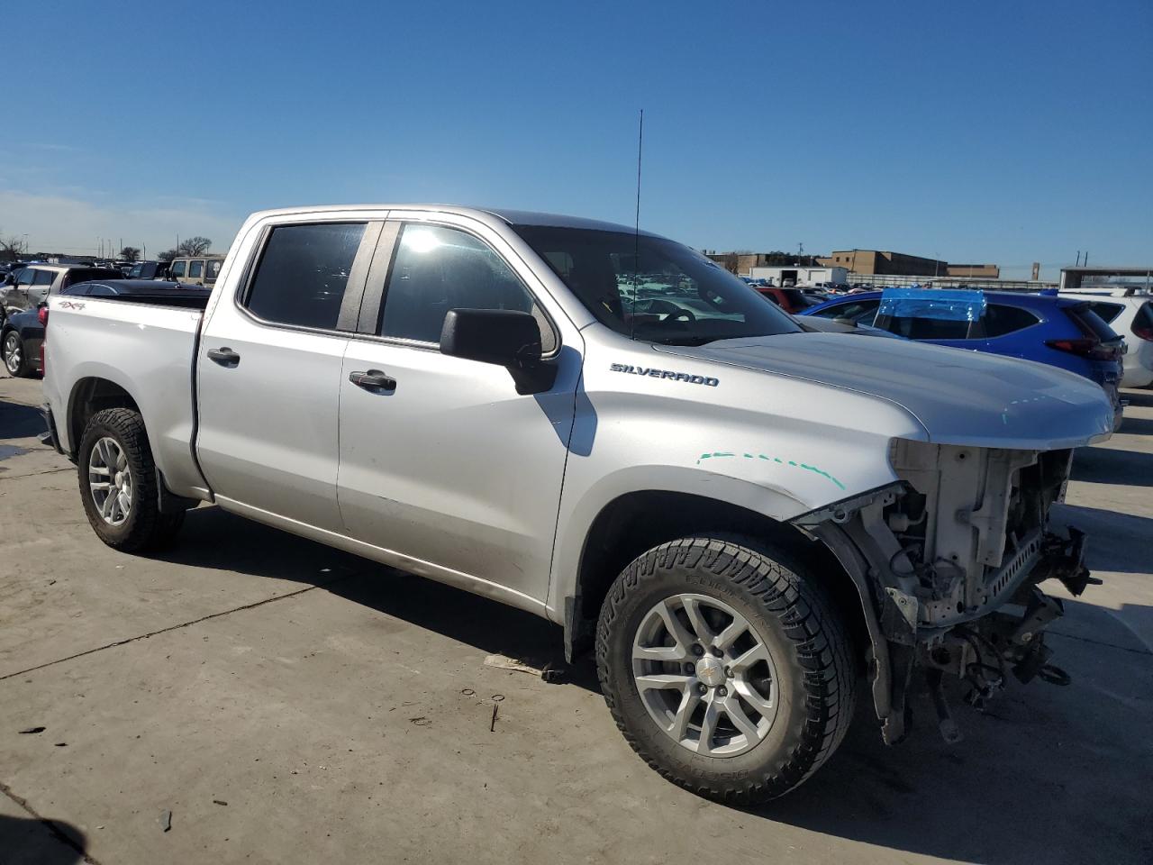 Photo 3 VIN: 3GCPYAEH4MG253612 - CHEVROLET SILVERADO 