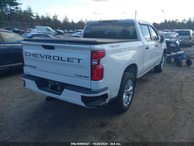 Photo 3 VIN: 3GCPYBEK1NG157553 - CHEVROLET SILVERADO LTD 