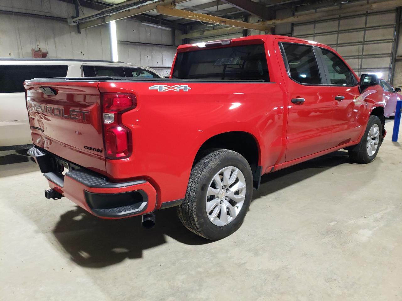 Photo 2 VIN: 3GCPYBEK2NG164737 - CHEVROLET SILVERADO 