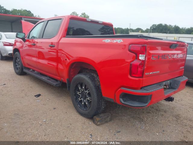 Photo 2 VIN: 3GCPYBEK3MG164471 - CHEVROLET SILVERADO 