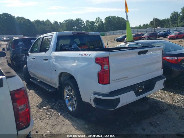 Photo 2 VIN: 3GCPYBEK5LG373922 - CHEVROLET SILVERADO 