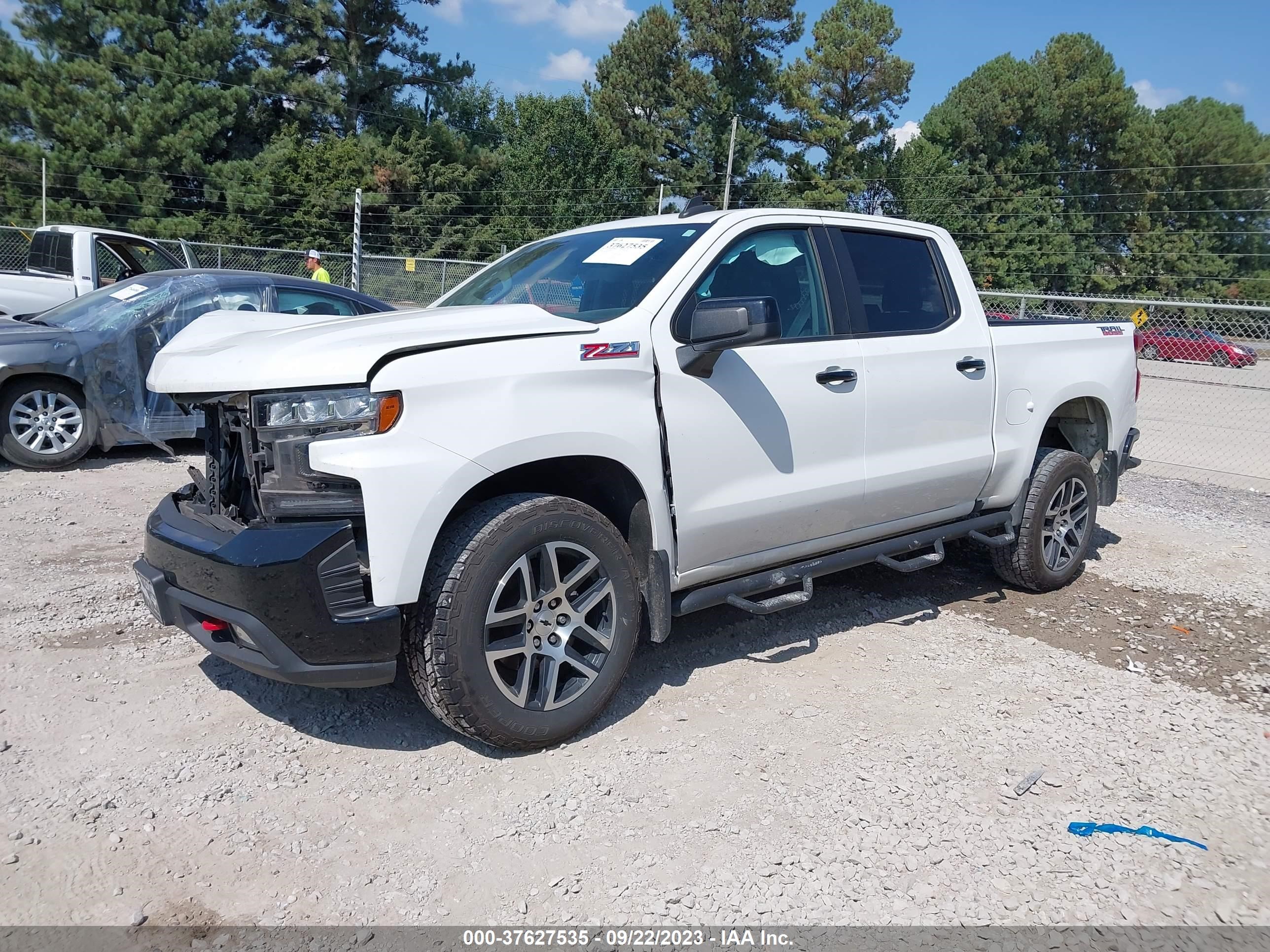 Photo 1 VIN: 3GCPYFED2KG155721 - CHEVROLET SILVERADO 