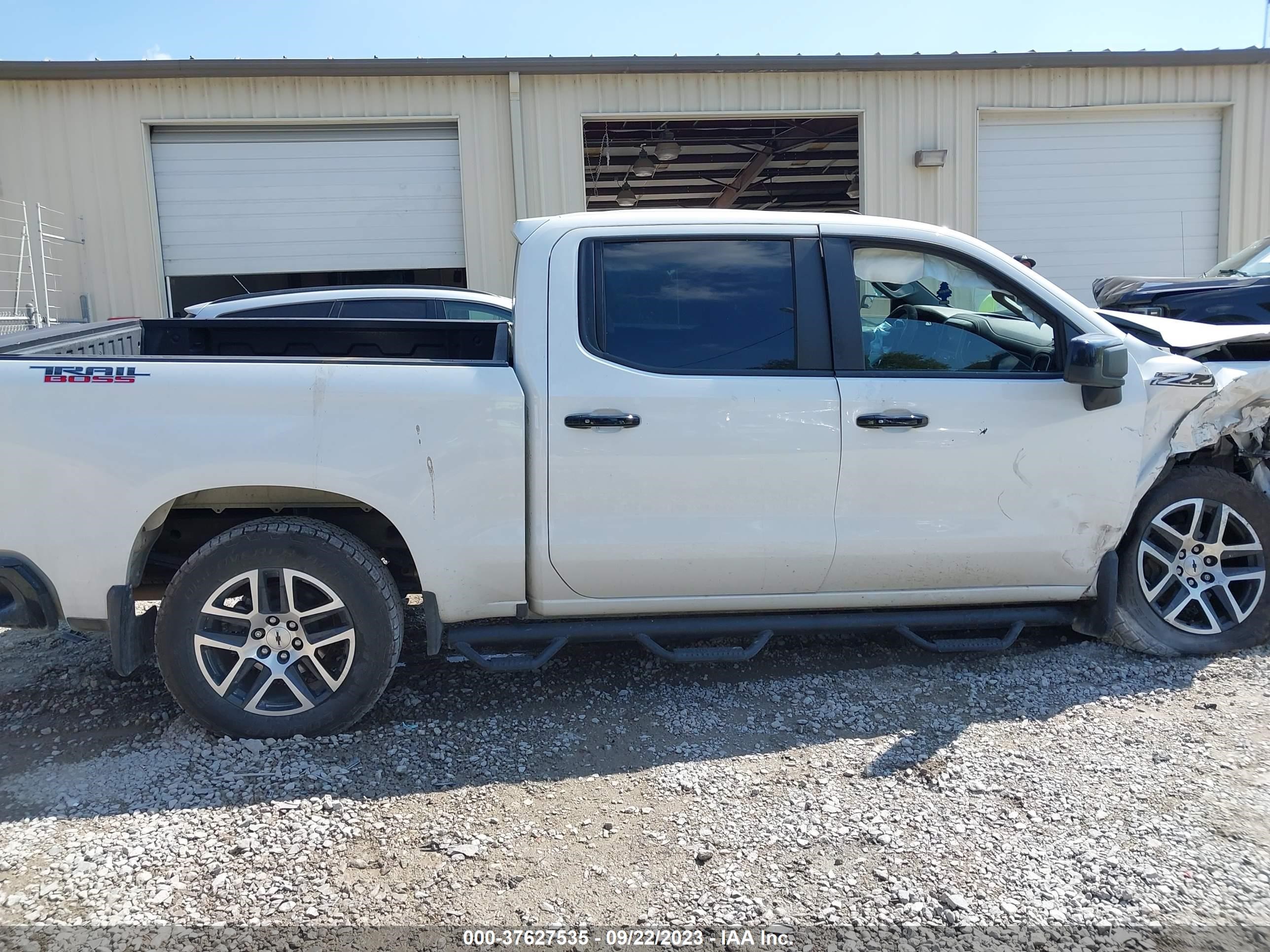 Photo 12 VIN: 3GCPYFED2KG155721 - CHEVROLET SILVERADO 