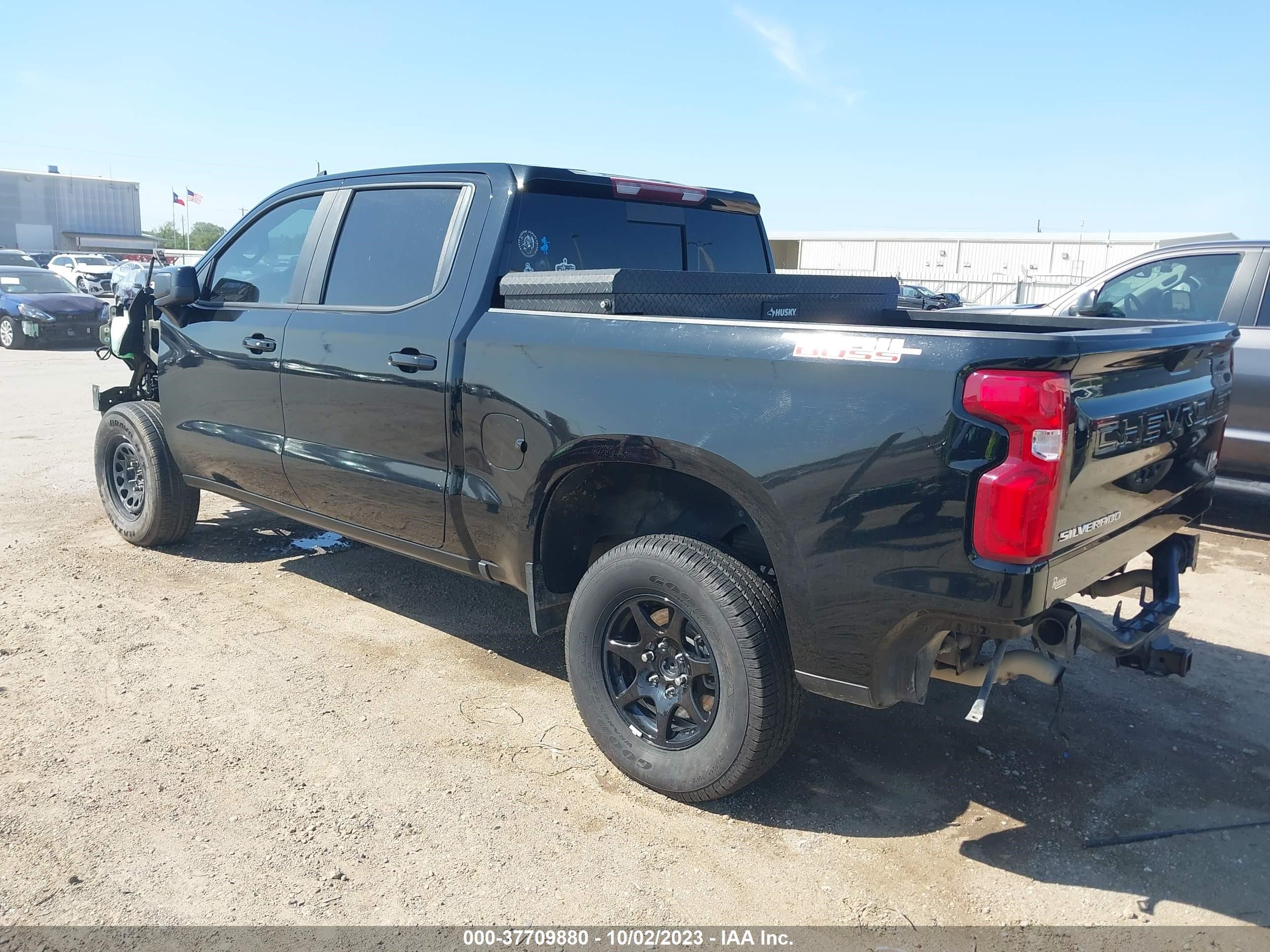 Photo 2 VIN: 3GCPYFED2LG117309 - CHEVROLET SILVERADO 