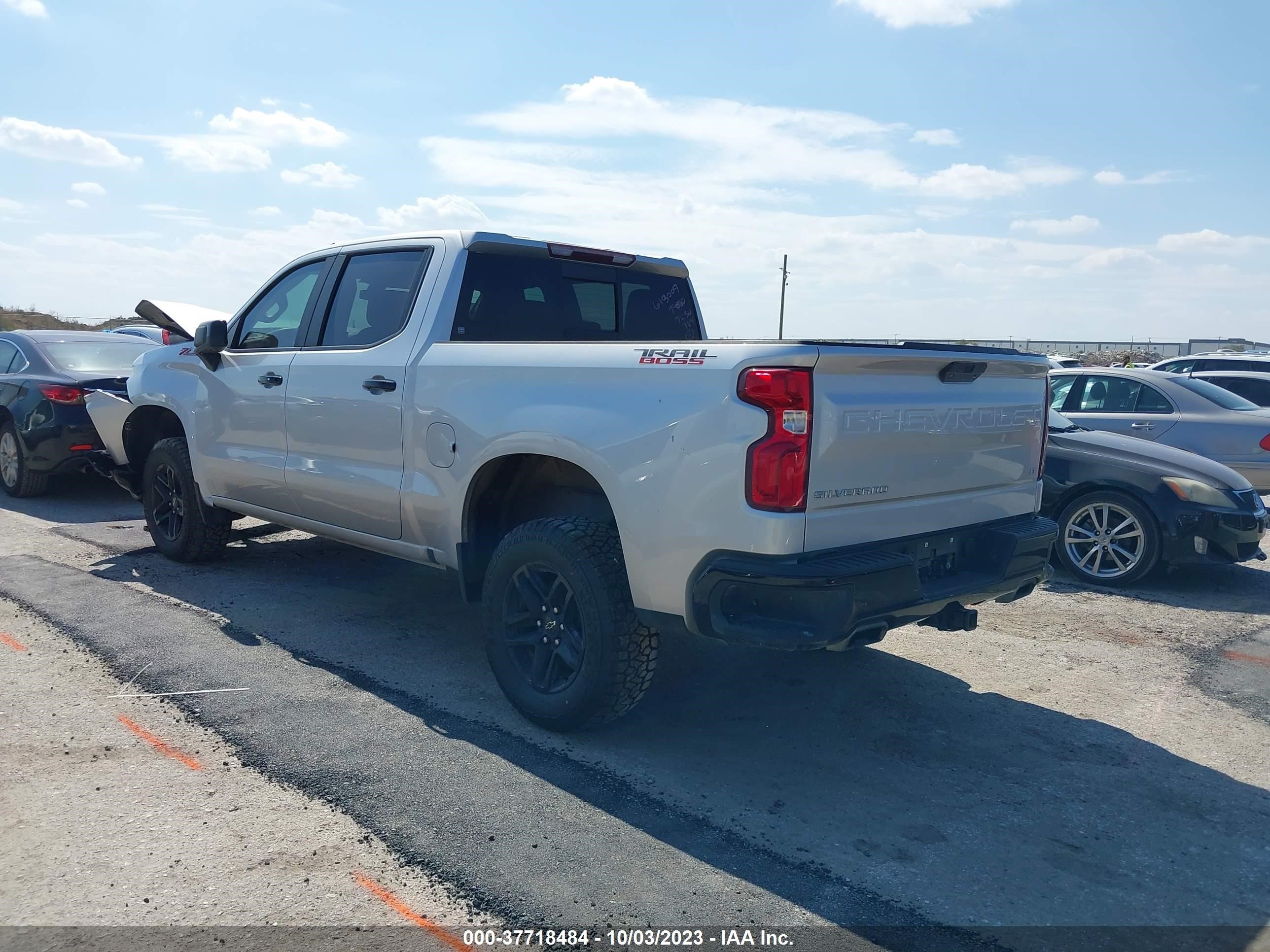 Photo 2 VIN: 3GCPYFEL1LG360049 - CHEVROLET SILVERADO 