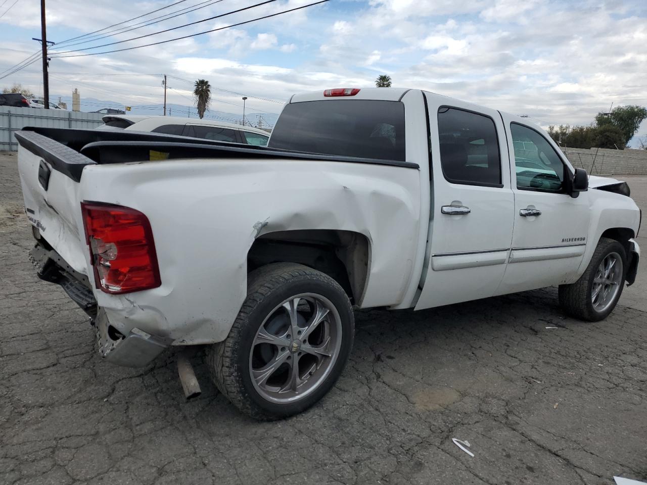 Photo 2 VIN: 3GCRCSE02AG278690 - CHEVROLET SILVERADO 