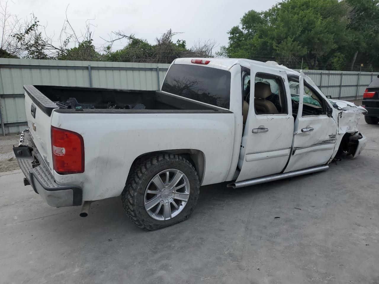 Photo 2 VIN: 3GCRCSE05AG185095 - CHEVROLET SILVERADO 